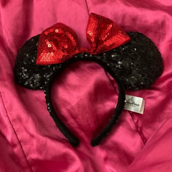 Disney Accessories - Authentic Disneyland Minnie Mouse Ears Disney Accessories - Authentic Disneyland Minnie Mouse Ears